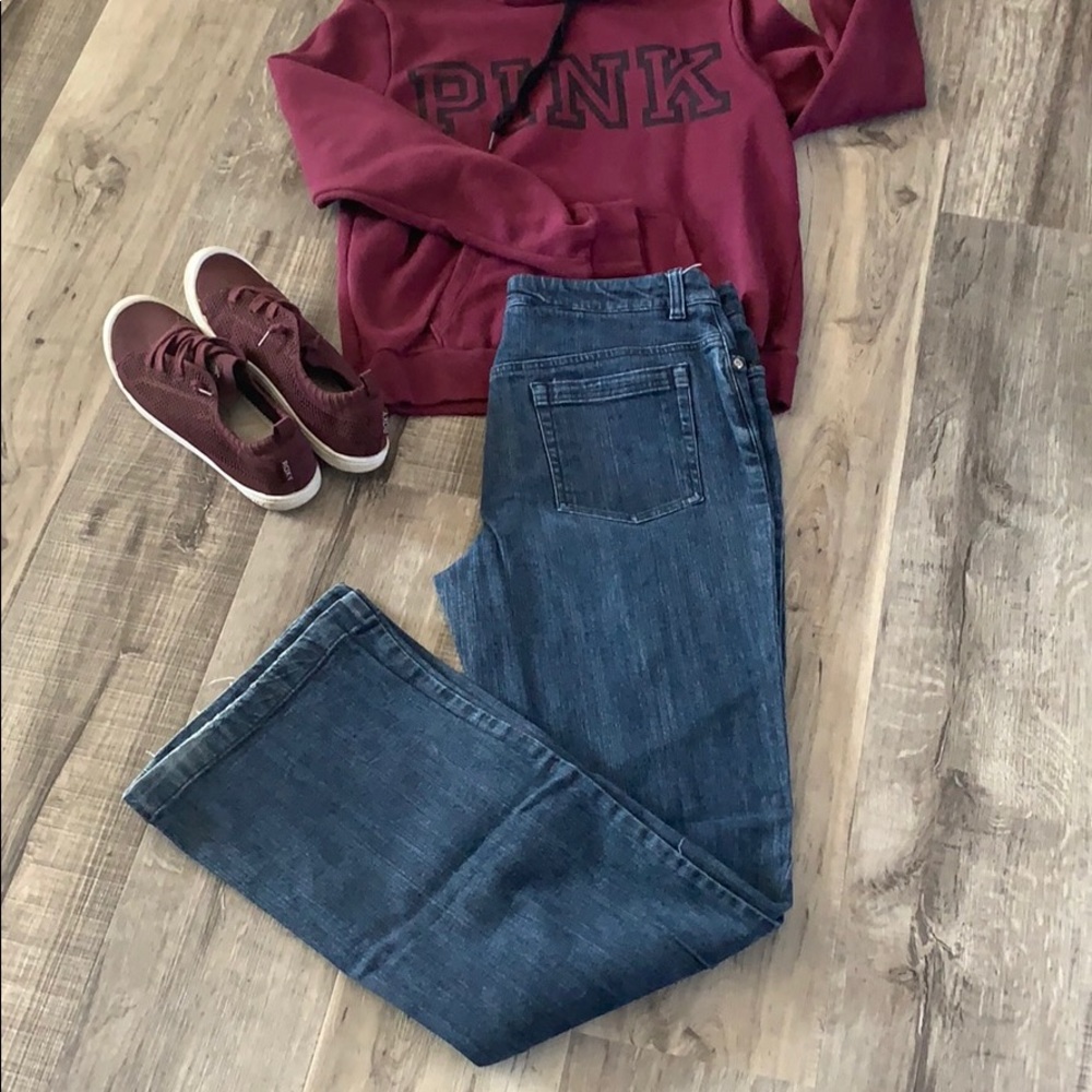 📍Woman’s Jones New York Jeans